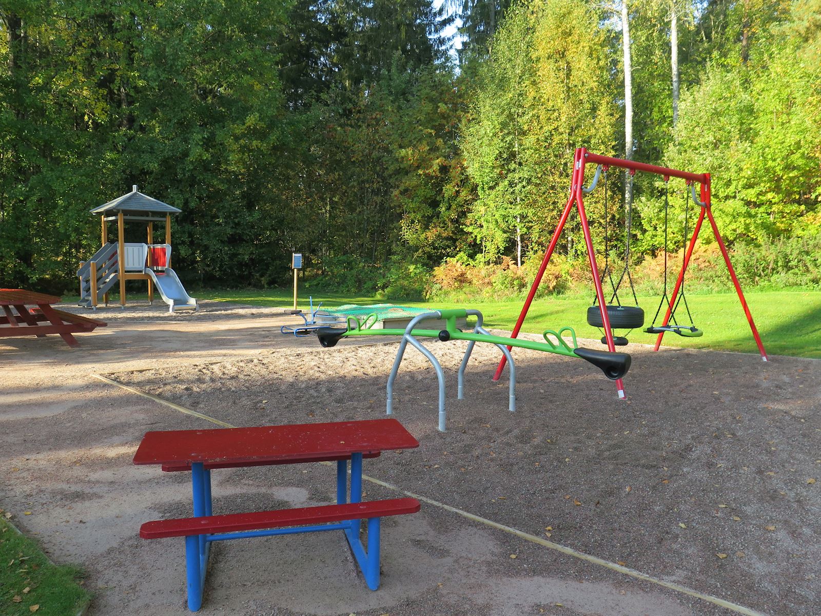 Bild från lekplatsen vid Krokvägen i Västerfärnebo.