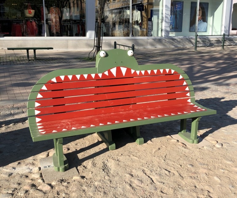 Bennybänken på Stora torget.